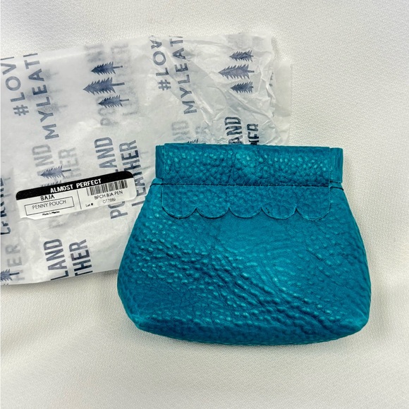 BAJA NWT Portland Leather AP penny pouch - Picture 2 of 2